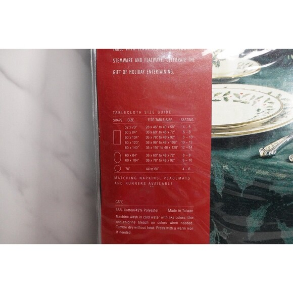 New Lenox For the Holidays Green 52x70 Oblong Holly Christmas Tablecloth 0936-3 - Picture 6 of 10